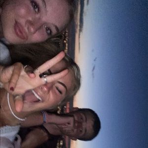 Meet your Posher, Aubrie